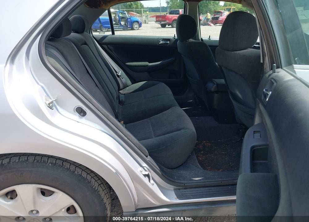 2004 HONDA ACCORD 2.4 LX VIN: 1HGCM56474A144705
