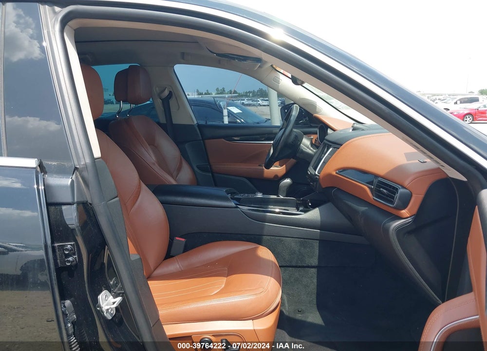 2017 MASERATI LEVANTE VIN: ZN661XUA2HX238629