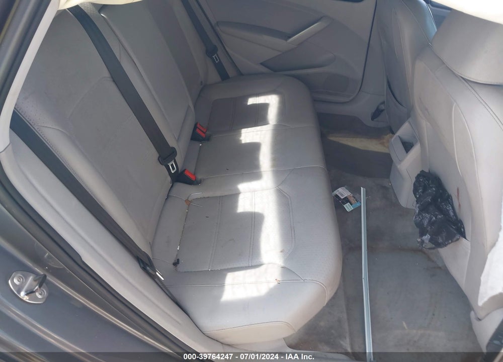 2014 VOLKSWAGEN PASSAT 1.8T WOLFSBURG EDITION VIN: 1VWAT7A33EC110119