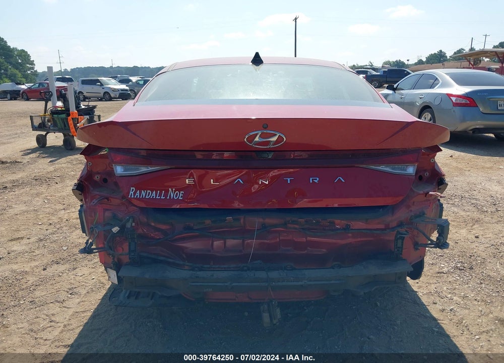 2022 HYUNDAI ELANTRA SEL VIN: KMHLM4AG5NU321645