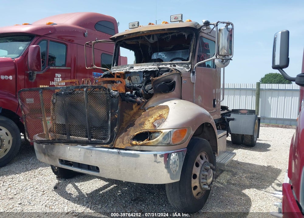 2015 PETERBILT 337 VIN: 2XP2AJ7X7FM260176