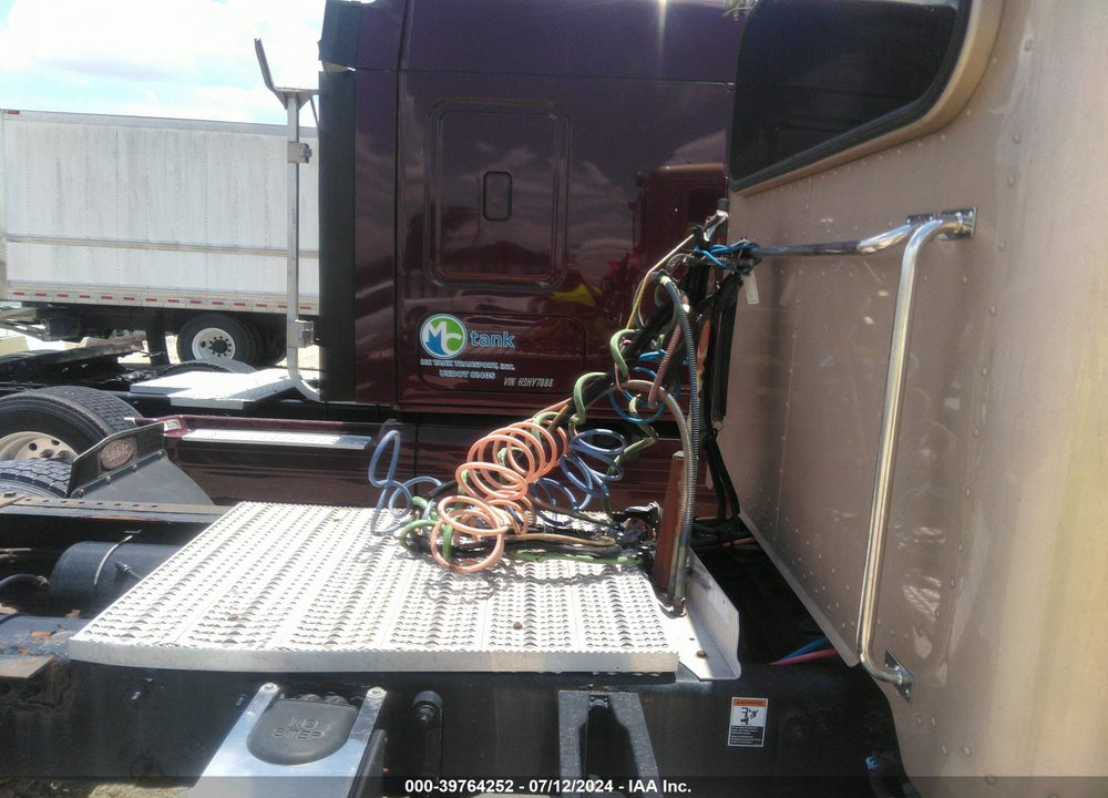2015 PETERBILT 337 VIN: 2XP2AJ7X7FM260176