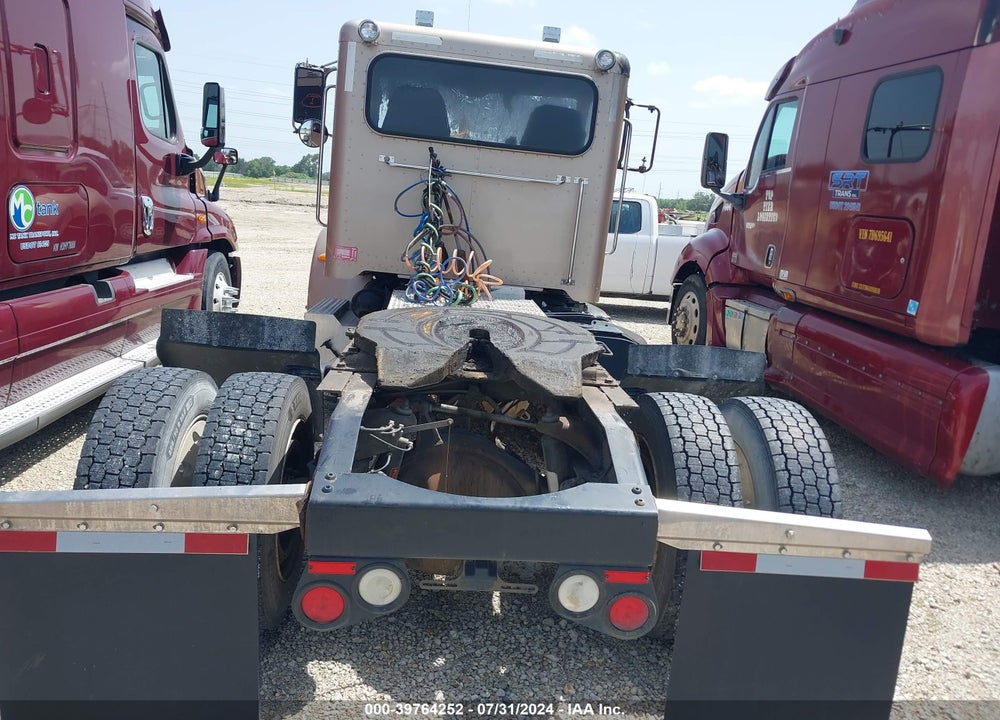 2015 PETERBILT 337 VIN: 2XP2AJ7X7FM260176