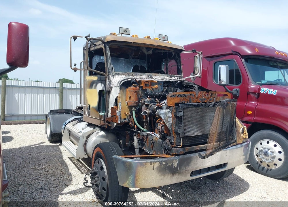 2015 PETERBILT 337 VIN: 2XP2AJ7X7FM260176