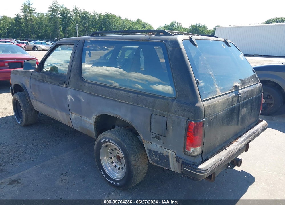 1989 CHEVROLET BLAZER S10 VIN: 1GNCT18Z9K8208998