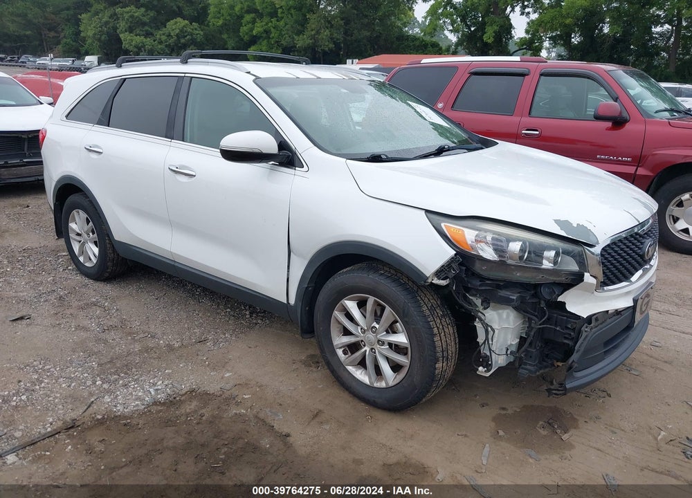 2016 KIA SORENTO 2.4L LX VIN: 5XYPG4A34GG096181