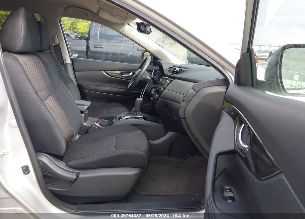 2019 NISSAN ROGUE S VIN: 5N1AT2MTXKC800295