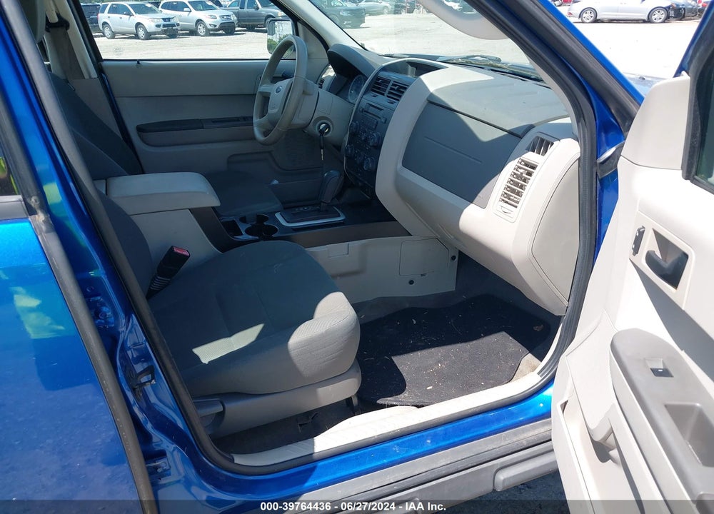 2011 FORD ESCAPE XLS VIN: 1FMCU0C71BKA06564