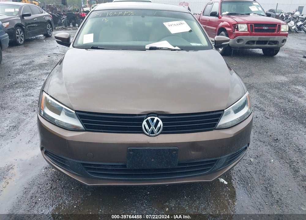 2011 VOLKSWAGEN JETTA 2.5L SE VIN: 3VWDZ7AJ2BM352792