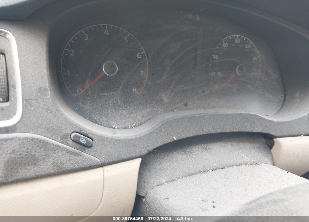 2011 VOLKSWAGEN JETTA 2.5L SE VIN: 3VWDZ7AJ2BM352792