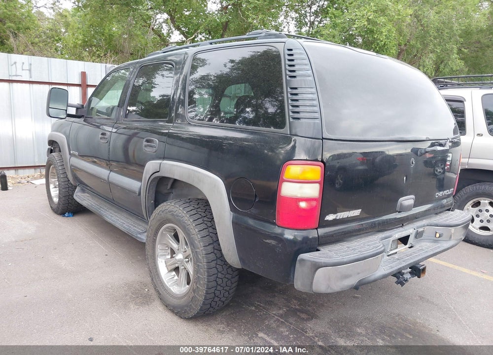 2002 CHEVROLET TAHOE LS VIN: 1GNEC13T42R329167