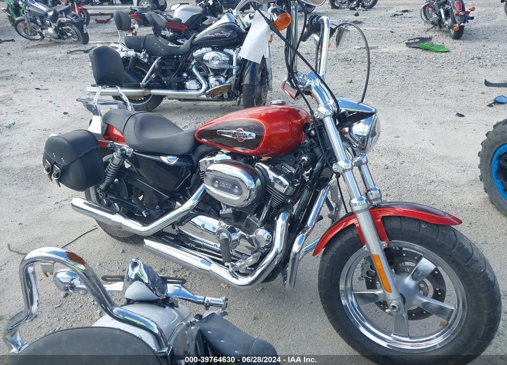 2013 HARLEY-DAVIDSON XL1200 C VIN: 1HD1CT31XDC444006
