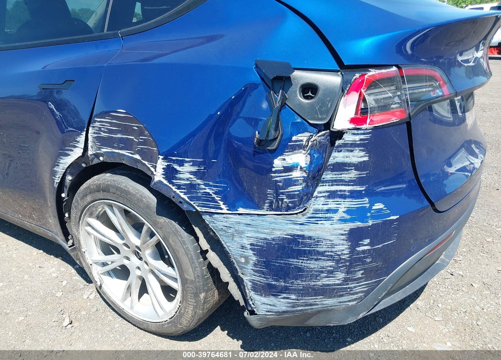 2021 TESLA MODEL Y LONG RANGE DUAL MOTOR ALL-WHEEL DRIVE VIN: 5YJYGDEE8MF105080