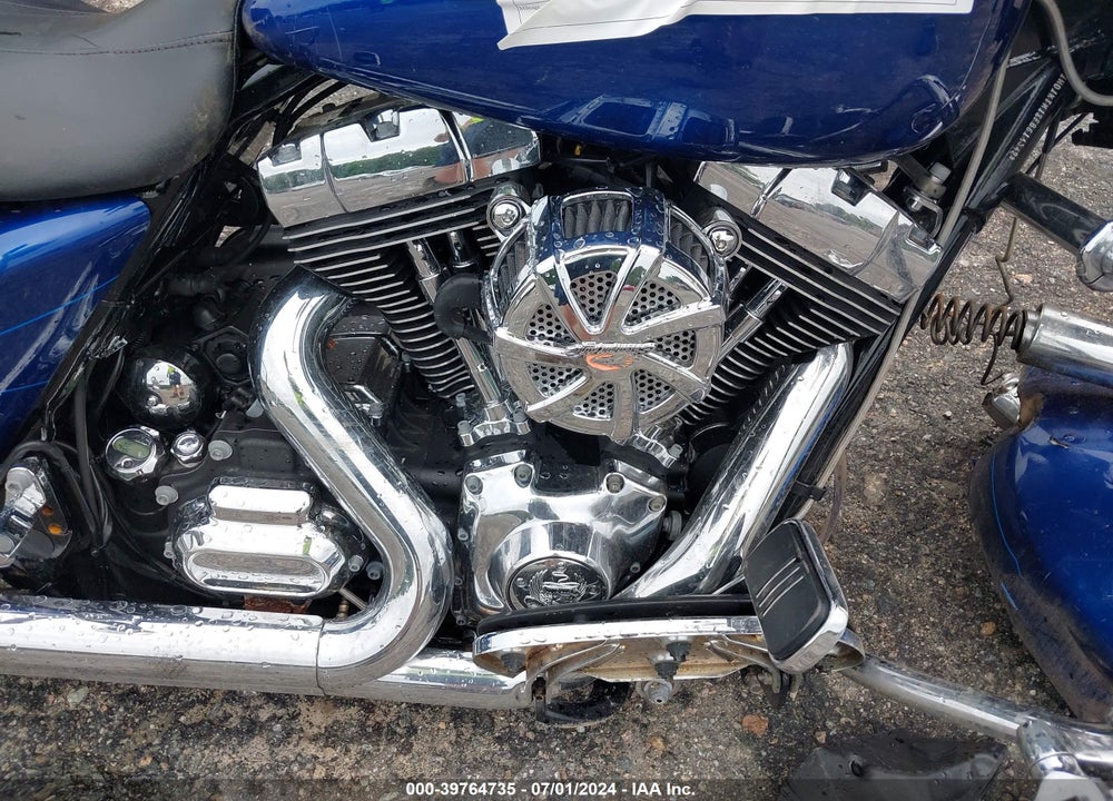 2015 HARLEY-DAVIDSON FLTRXS ROAD GLIDE SPECIAL VIN: 1HD1KTM18FB614342