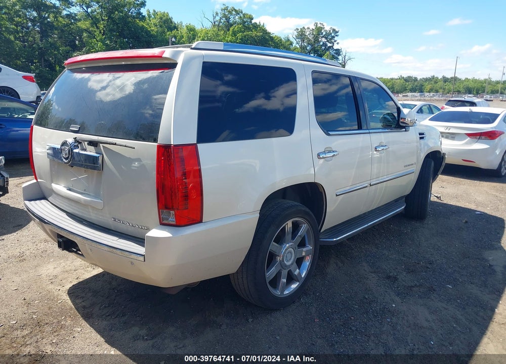 2008 CADILLAC ESCALADE STANDARD VIN: 1GYFK63878R130867