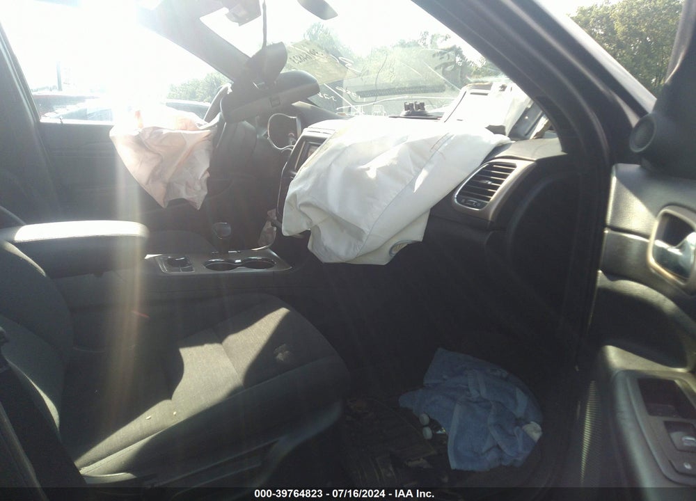 2015 JEEP GRAND CHEROKEE LAREDO VIN: 1C4RJFAG0FC714513