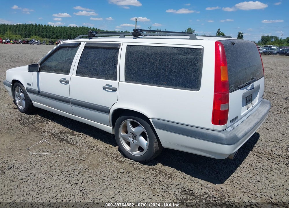 1997 VOLVO 850 T5 VIN: YV1LW572XV2314910