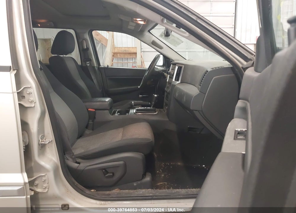 2010 JEEP GRAND CHEROKEE LAREDO VIN: 1J4PR4GK5AC127484