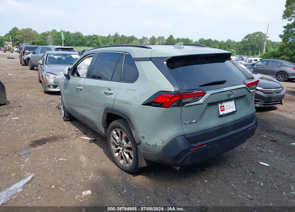 2021 TOYOTA RAV4 XLE PREMIUM VIN: 2T3A1RFV3MW204995