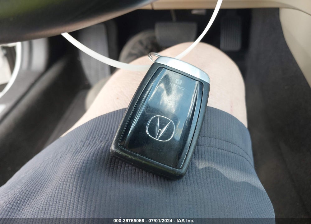 2018 ACURA TLX VIN: 19UUB2F37JA006481
