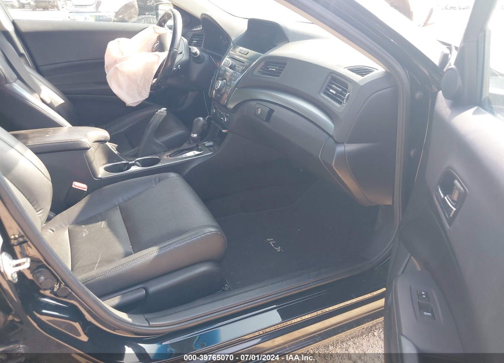 2014 ACURA ILX 2.0L VIN: 19VDE1F39EE007031