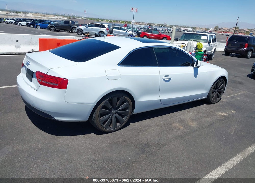 2012 AUDI A5 2.0T PREMIUM VIN: WAULFAFRXCA004771