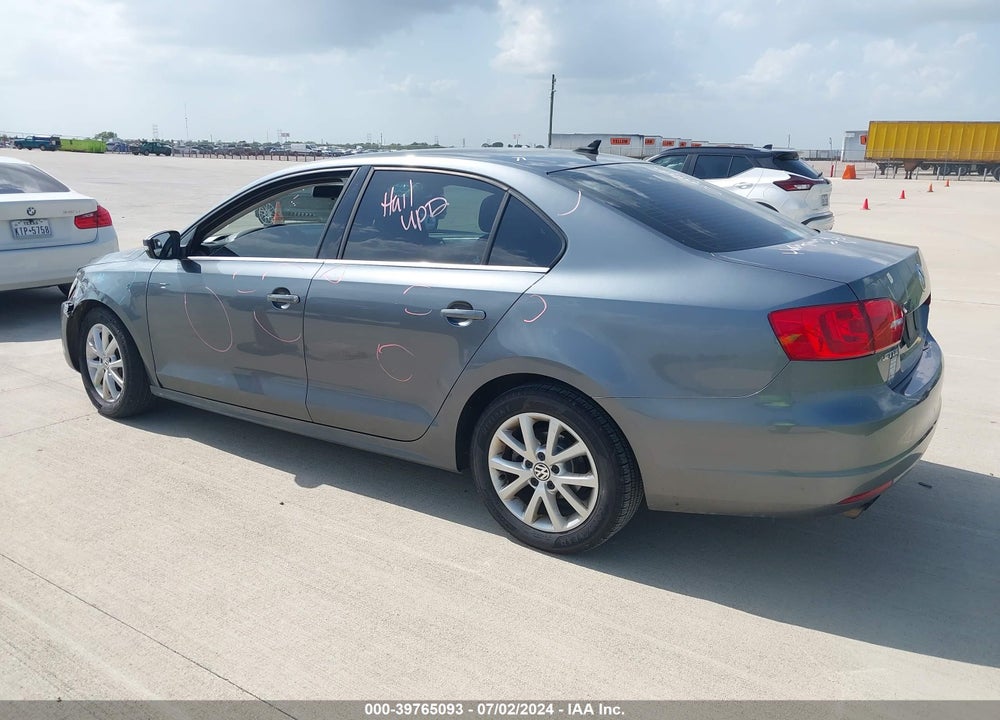 2013 VOLKSWAGEN JETTA 2.5L SE VIN: 3VWBX7AJ2DM355630