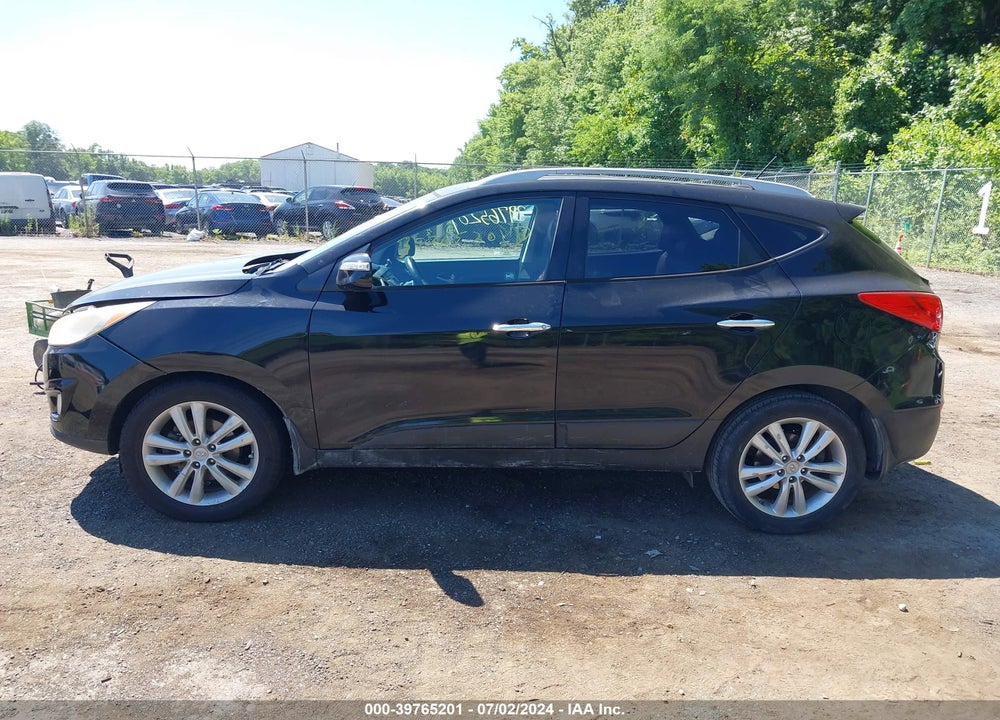 2011 HYUNDAI TUCSON LIMITED VIN: KM8JUCAC3BU211848