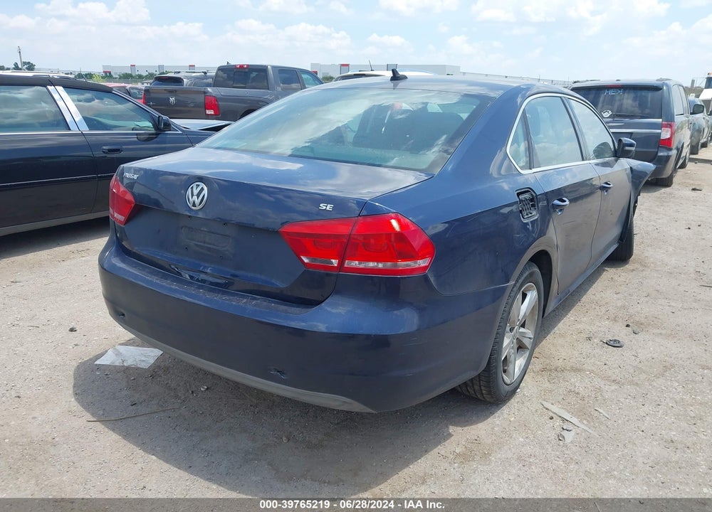 2013 VOLKSWAGEN PASSAT 2.5L SE VIN: 1VWBP7A33DC093975
