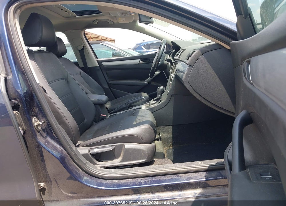 2013 VOLKSWAGEN PASSAT 2.5L SE VIN: 1VWBP7A33DC093975