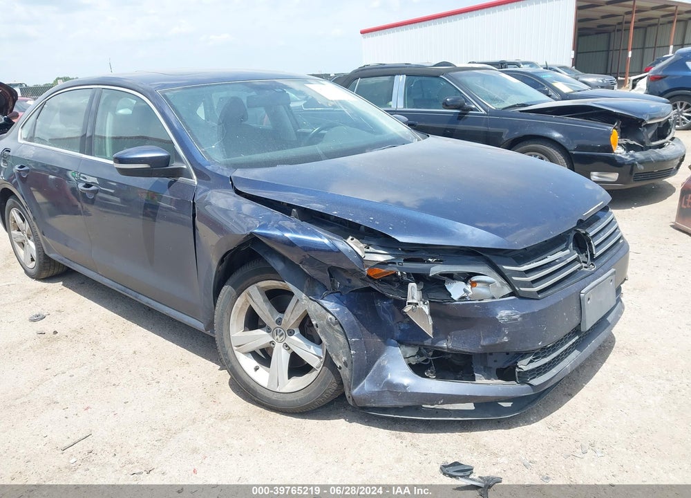 2013 VOLKSWAGEN PASSAT 2.5L SE VIN: 1VWBP7A33DC093975
