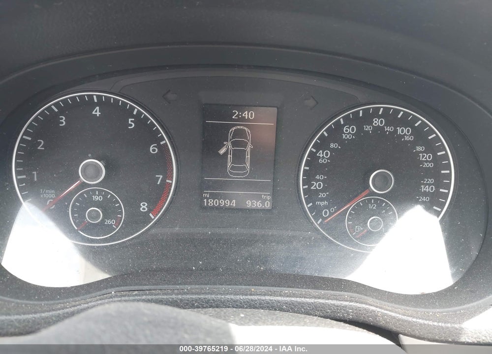 2013 VOLKSWAGEN PASSAT 2.5L SE VIN: 1VWBP7A33DC093975