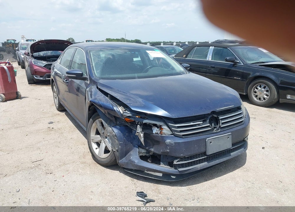 2013 VOLKSWAGEN PASSAT 2.5L SE VIN: 1VWBP7A33DC093975