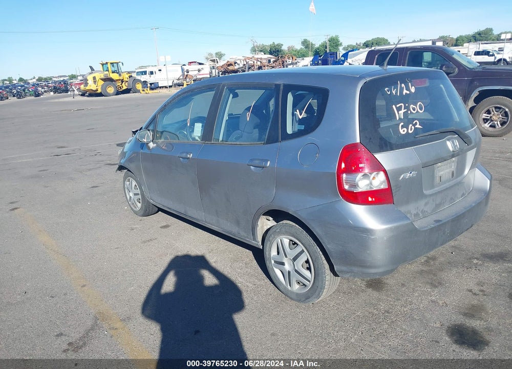 2008 HONDA FIT VIN: JHMGD38448S017569