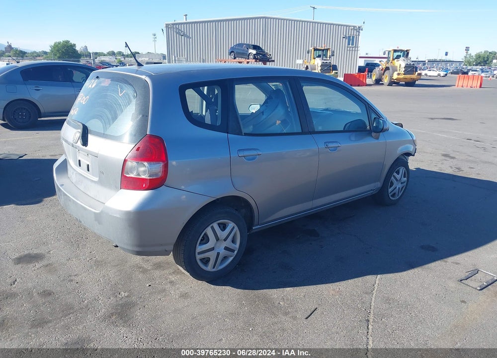 2008 HONDA FIT VIN: JHMGD38448S017569