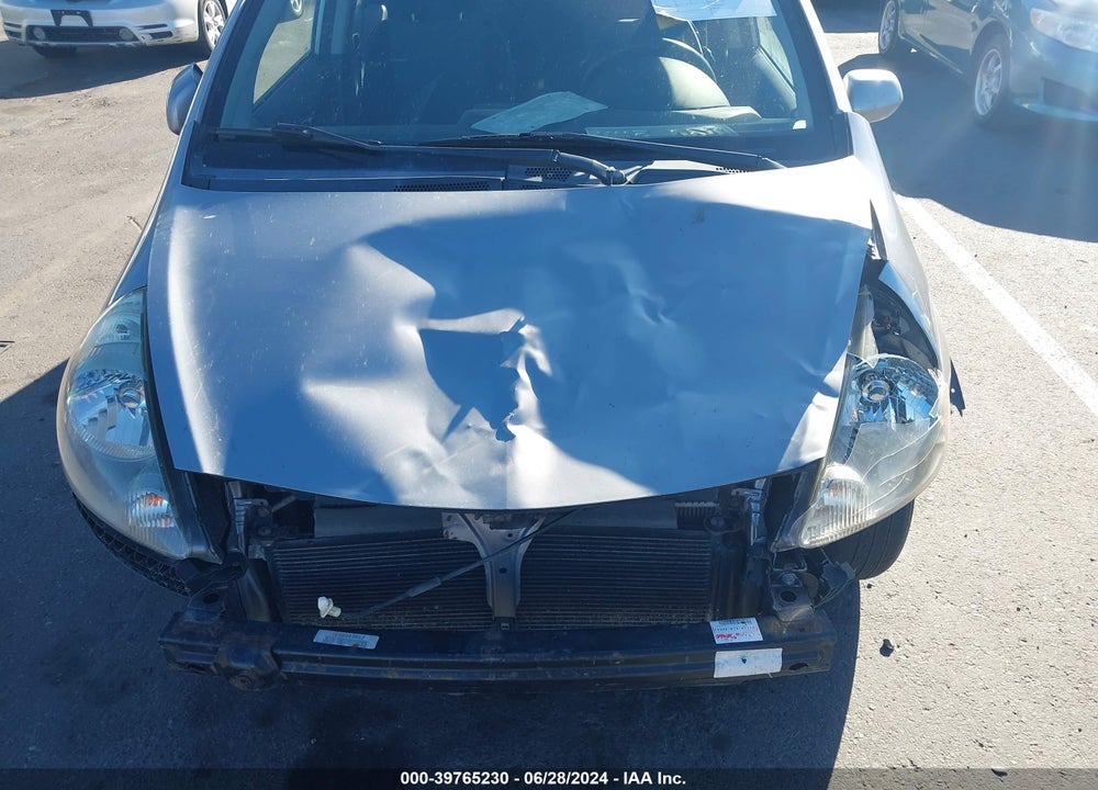 2008 HONDA FIT VIN: JHMGD38448S017569