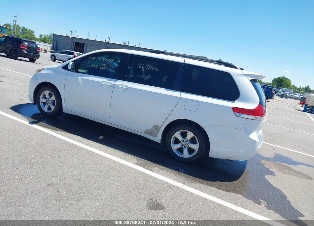 2011 TOYOTA SIENNA LE V6 VIN: 5TDKK3DC1BS175964