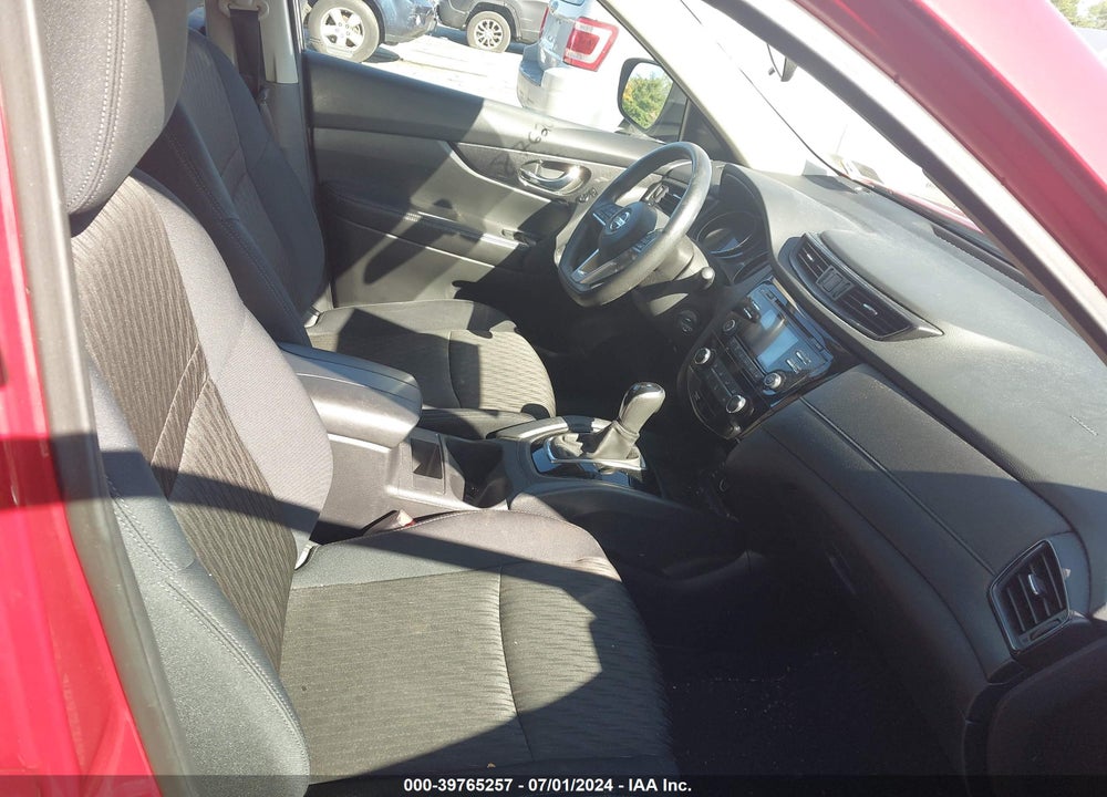 2017 NISSAN ROGUE S VIN: 5N1AT2MV0HC876201