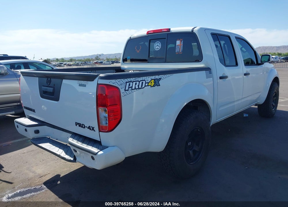 2018 NISSAN FRONTIER PRO-4X VIN: 1N6AD0EV3JN747199