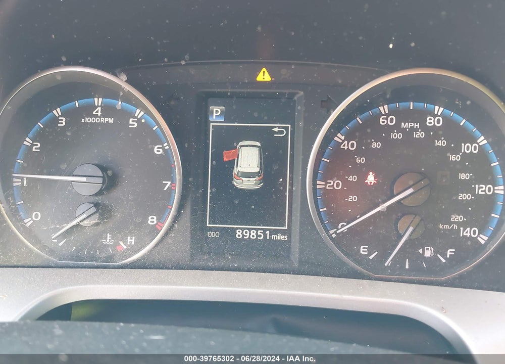 2018 TOYOTA RAV4 LE VIN: 2T3BFREV4JW770442