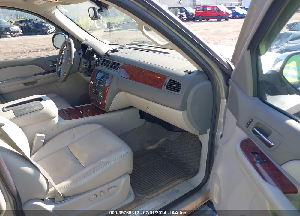 2009 CHEVROLET TAHOE LS VIN: 1GNFK13079R230530