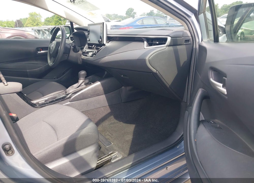 2020 TOYOTA COROLLA LE VIN: JTDHPRAEXLJ102837