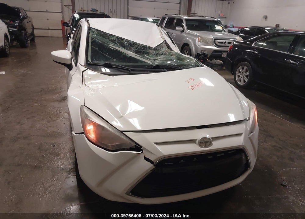 2016 SCION IA VIN: 3MYDLBZV3GY102803