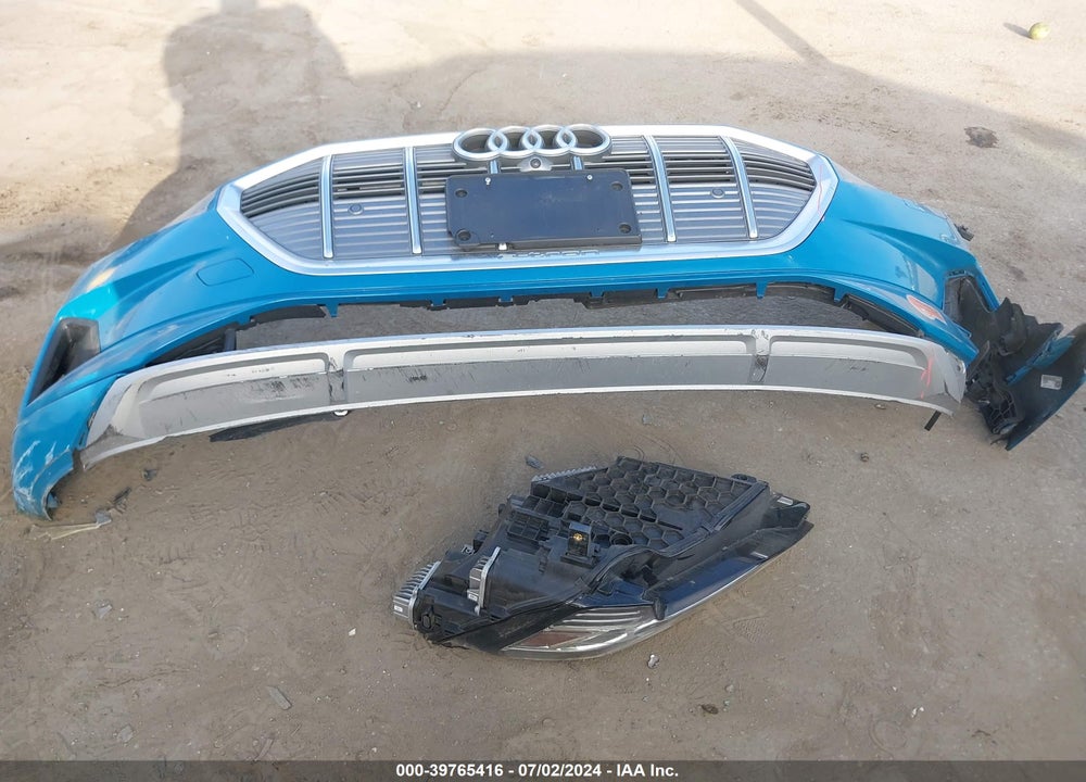 2019 AUDI E-TRON PREMIUM PLUS VIN: WA1VAAGE9KB021019