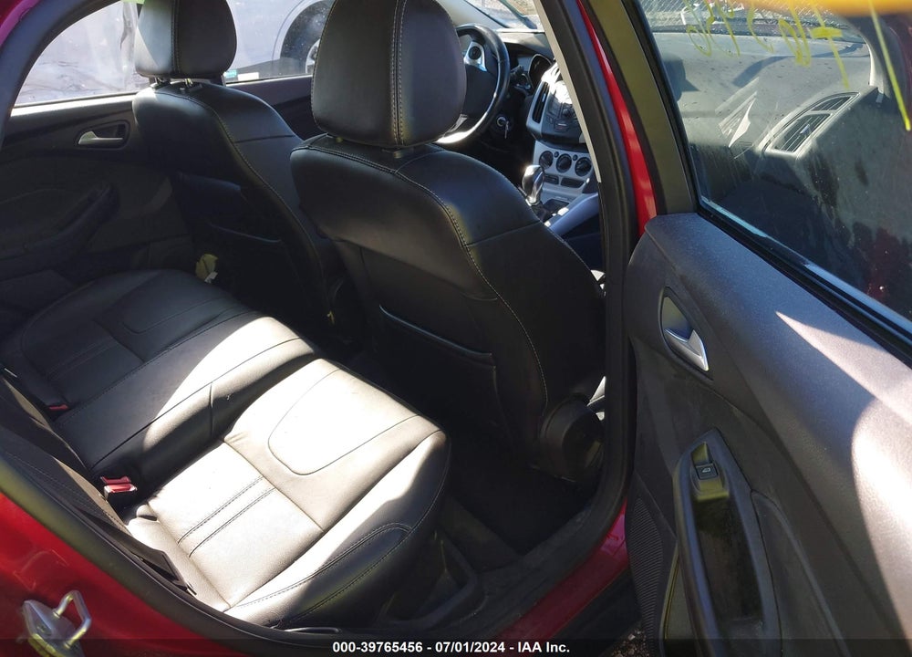 2014 FORD FOCUS SE VIN: 1FADP3K25EL107604