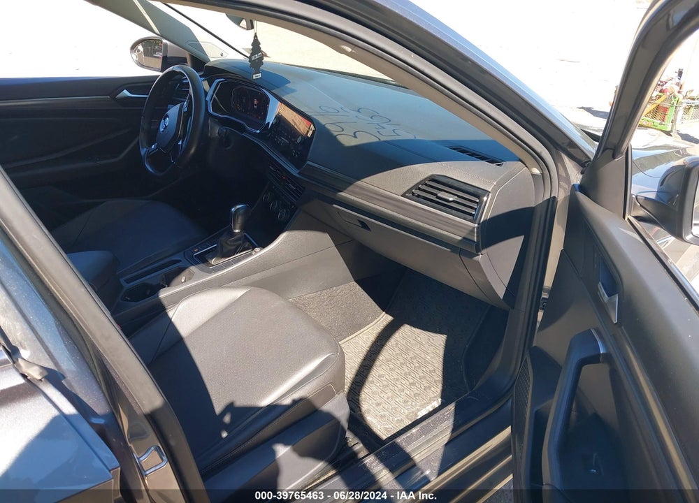 2019 VOLKSWAGEN JETTA 1.4T SEL VIN: 3VWE57BUXKM081019