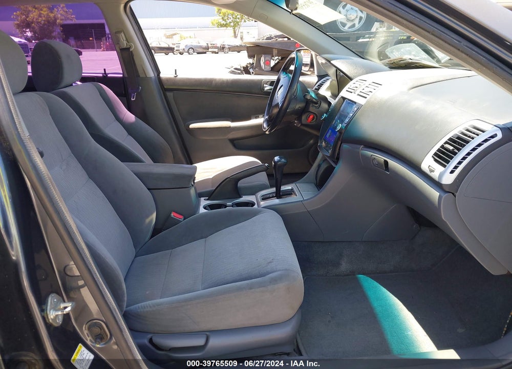2005 HONDA ACCORD 2.4 LX VIN: 1HGCM56485A056568