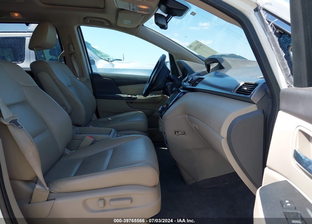 2016 HONDA ODYSSEY VIN: 5FNRL5H63GB016354