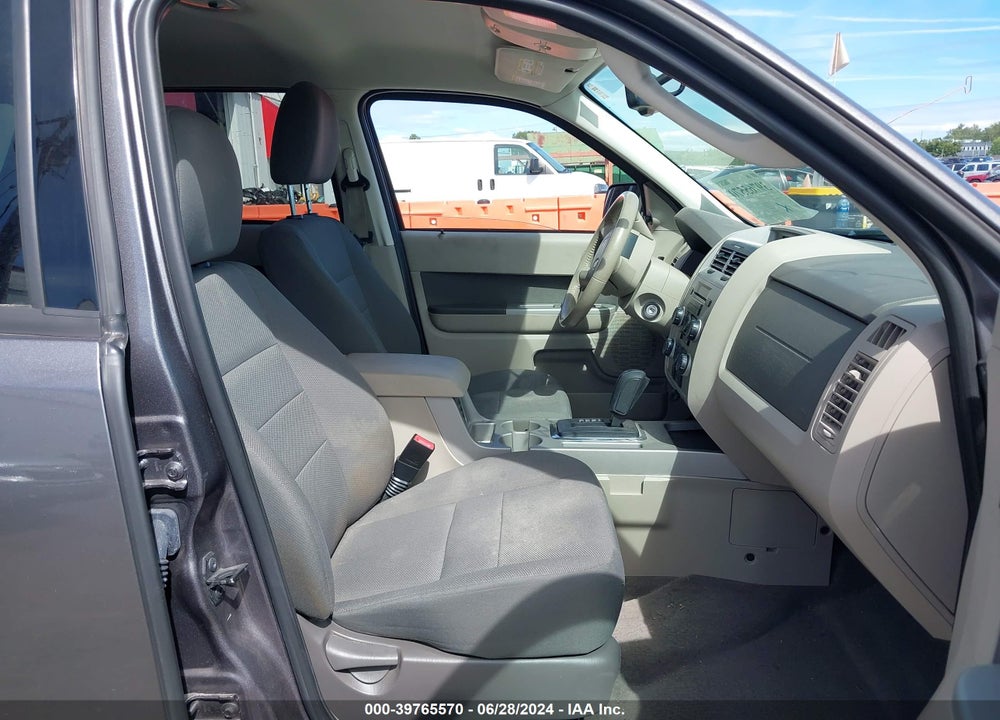 2009 FORD ESCAPE XLT VIN: 1FMCU93G89KC46077