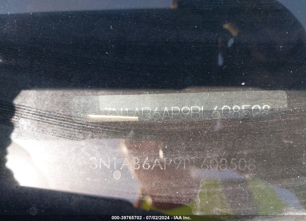 2011 NISSAN SENTRA 2.0SR VIN: 3N1AB6AP9BL608508